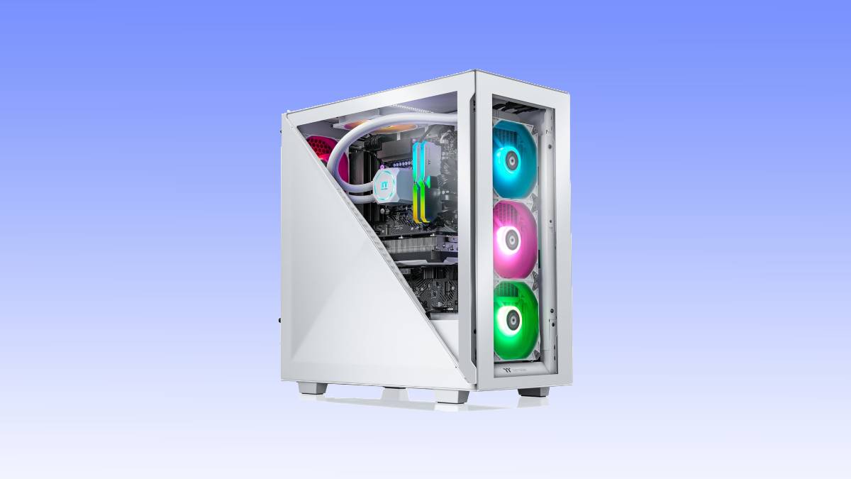 This liquidcooled RTX 4060 Ti gaming PC is still available at its